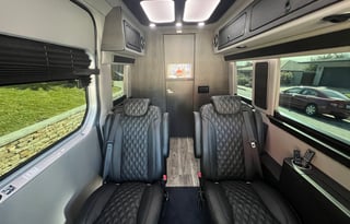 Luxury Mercedes Sprinter Cruiser Van Seats 8