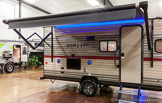 Cherokee LTD WolfPup Deluxe-Queen & Bunks