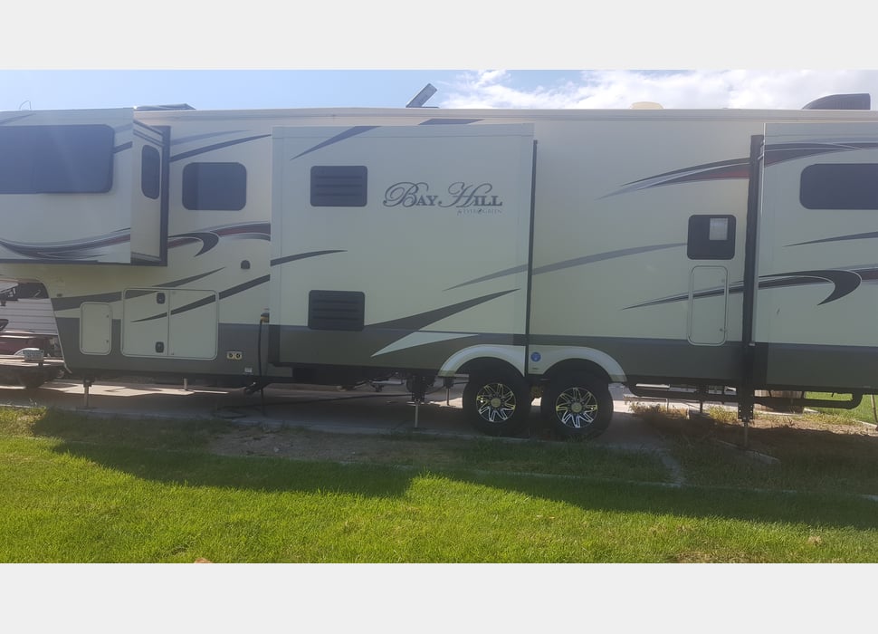 Fifth Wheel rentals in Post Falls