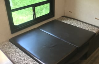 AGA 5 -	2019 Jayco Jay Flight 264BHW