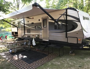 Prime Time RV Avenger 30QBS