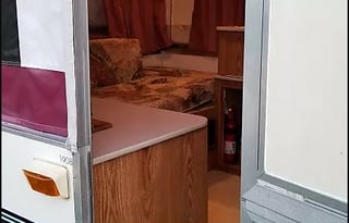 1996 Damon Camplite - Take it with you or request delivery*  Clean & safe!