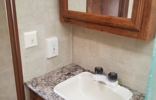 Hello 2019!! Check this out!! Hideout Fifth Wheel - Delivery Available!