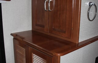 2019 Winnebago Diesel 2 full bathrooms, sleeps 9