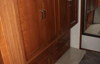 2019 Winnebago Diesel 2 full bathrooms, sleeps 9