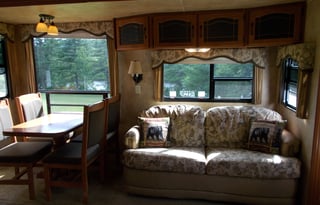 2007 Montana Mountaineer with Big Mountain View!