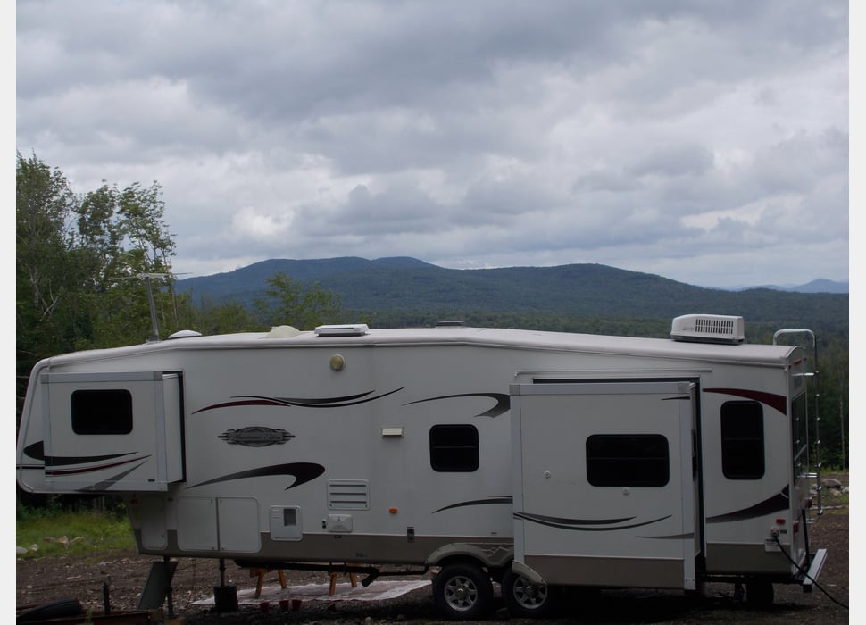 Fifth Wheel rentals in Milton