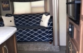 2018 Keystone 292dbhs