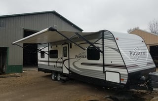 2016 Pioneer Toy Hauler - Sleeps 4. Vacation Ready