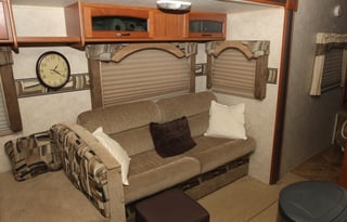 Forest River Surveyor w/ 4 bunk beds