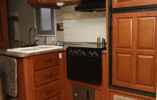 Forest River Surveyor w/ 4 bunk beds