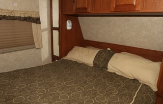 Forest River Surveyor w/ 4 bunk beds