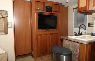 Forest River Surveyor w/ 4 bunk beds