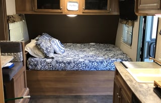 Easy Tow  4 Family on the Go! Delivery Available!