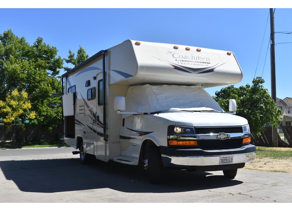 Class C Motor Home rentals in LINCOLN