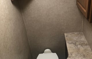 Beautiful Stationary Rental!