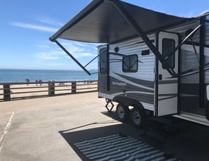 Forest River RV Cherokee Grey Wolf 22BH