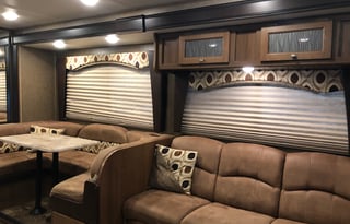 Beautiful Stationary Rental!