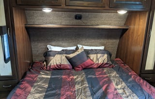 *The Perfect Couple's Getaway* Holly the Cozy RV