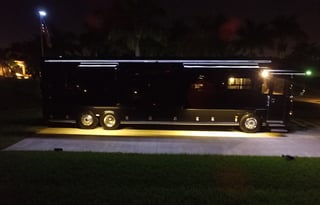 BLACK-OUT custom coach! RARE triple bunk.