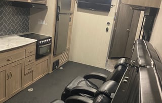 2021 Coachmen RV Adrenaline 27LT