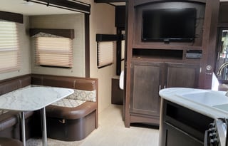 2017 Dutchmen RV Kodiak Ultra Lite 246BHSL