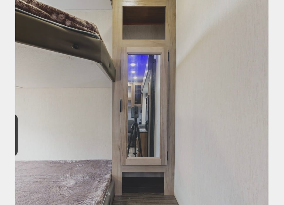 Fifth Wheel rentals in Oakdale