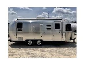Airstream RV Flying Cloud 23D