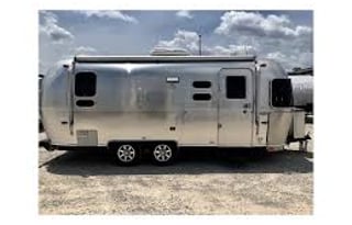 2017 Airstream Flying Cloud 23D