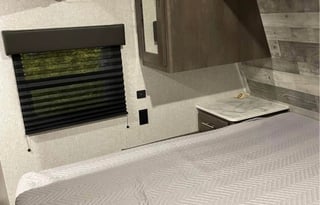 2021 Coleman Lantern 263BH - WiFi Included