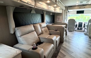 2023 Fleetwood RV Bounder 35K