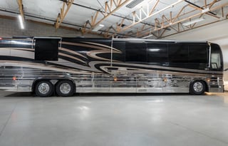 Prevost Monaco Royale
