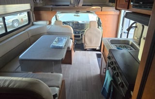 2019 Winnebago Minnie Winnie 22R