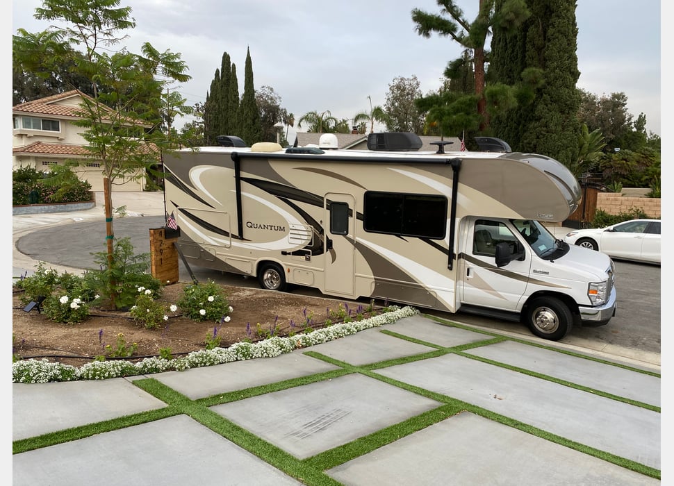 Class C Motor Home rentals in KNOXVILLE