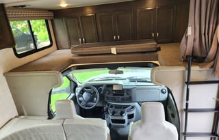 Conquest Class C. WE ALLOW PERSONAL INSURANCE!