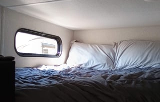 Rolling Retreats 2022 Cherokee Grey Wolf