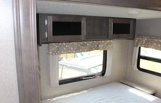 LUXURY-AUTO LEVELING-FREE INS-TOP RATED- DIAMOND O