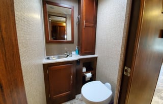 Mirada 1 | Unlimited Mileage & Generator Use