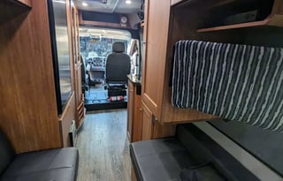 Roadtrek Zion lithium batteries & option Starlink