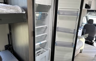 RNT156 - 2025 Cross Trail 20BH (no gen, batt only)