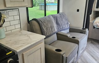Very Nice,Clean  pet friendly Travel Trailer