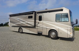 2017 Winnebago Forza 34T