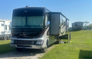 2013 Fleetwood RV Bounder Classic 36H