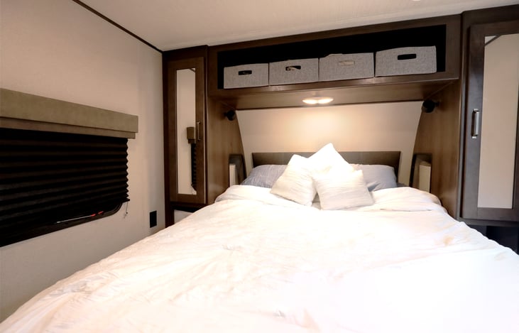 Experience "Noble" with our 2022 Grand Design Transcend Xplor 265BH located near Table Rock Lake near Branson Missouri and Lake Of The Ozarks. Thank you from us at Stone Mountain RV & Camper Rentals!