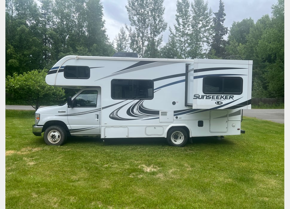 Class C Motor Home rentals in Palmer