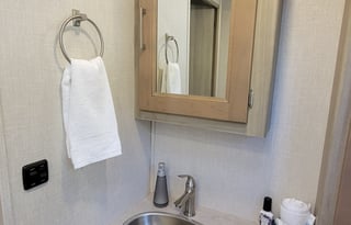 2020 Coachmen Sportscoach (Diesel Pusher)