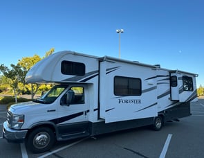 Forest River RV Forester 2861DS Ford