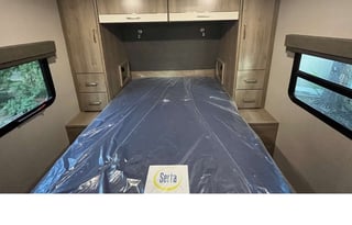 Grand Design Imagine XLS 23BHE basically new!