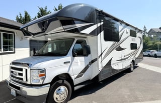 2022 Entegra Odyssey 31F with Double Bunk Beds