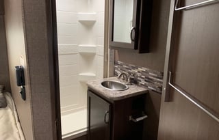 2018 Thor Motor Coach Chateau 23U